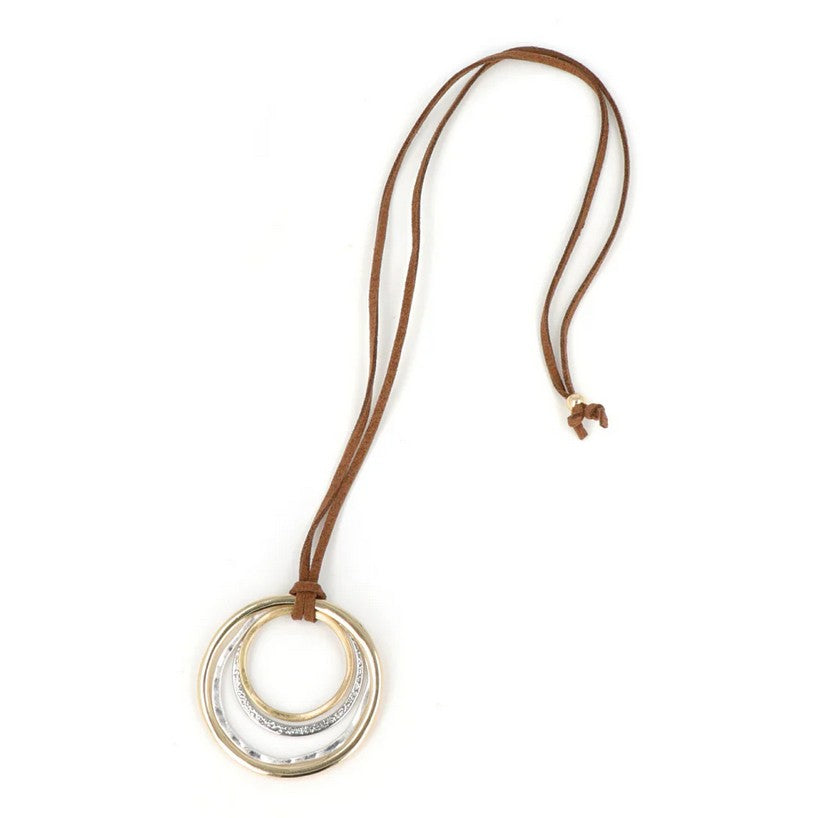 Sautoir cercles superposés sur cordon ajustable