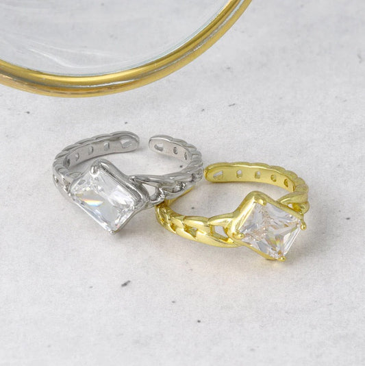 Bague Pierre penchée