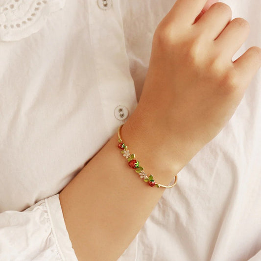 Bracelet aux fraises